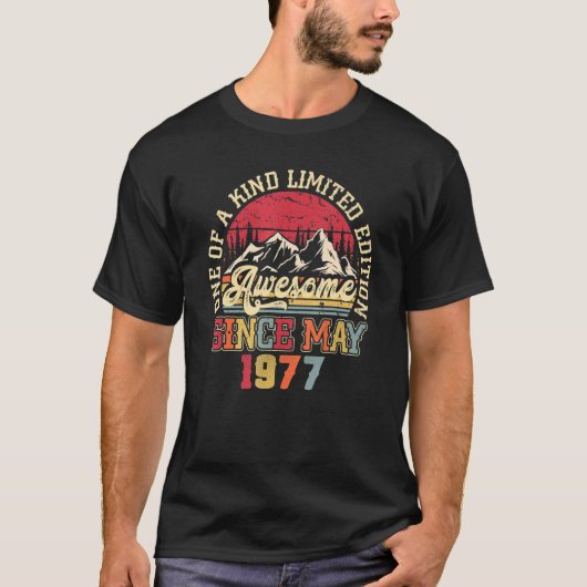 1977素晴らし年5月45日誕生日45歳から Tシャツ (正面)