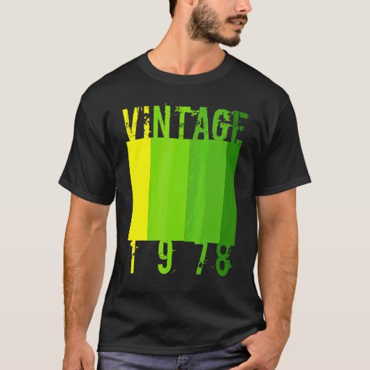 1978年生まれのクラシックな44歳の誕生日 Tシャツ (正面)