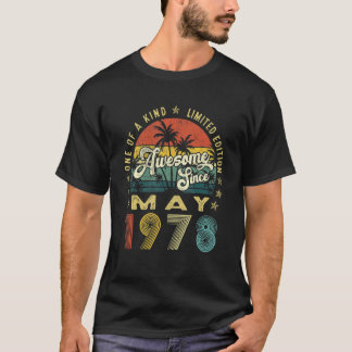 1978年5月以来のクールな大人 44歳の誕生日おめでとう メンズ Tシャツ