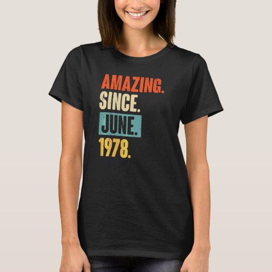 1978年6月以来44歳44誕生日 Tシャツ (正面)