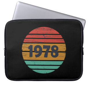 1978生まれ年のヴィンテージ誕生日ギフト ラップトップスリーブ