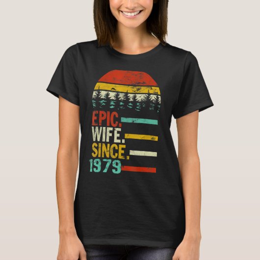 1979年以来の女性叙事詩の妻 Tシャツ (正面)