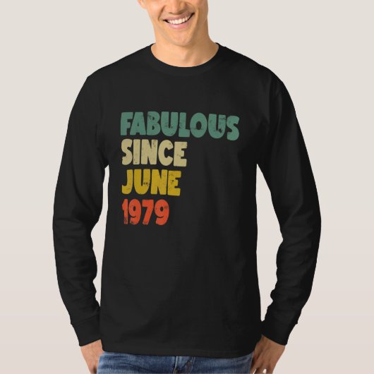 1979年6月以来の素晴らしい男の子の男の子の女の子 Tシャツ (正面)