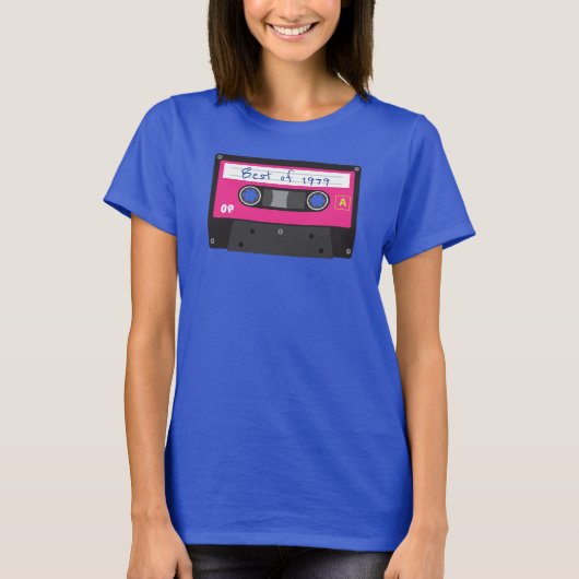1979最高の年の黒とピンクのカセットテープのヴィンテージ Tシャツ (正面)