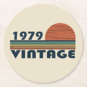 1979生まれ年のヴィンテージ誕生日ギフト ラウンドペーパーコースター (正面)