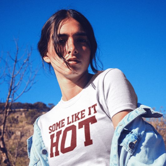 1980年のTシャツが好きな人もいる。 トライブレンドＴシャツ
