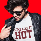 1980年のTシャツが好きな人もいる。 Tシャツ