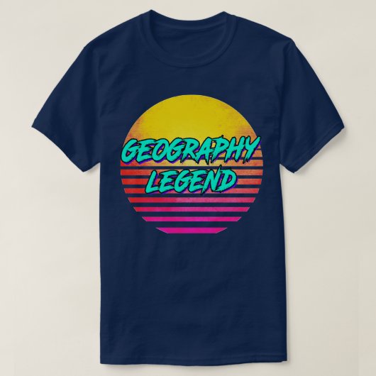1980年代レトロ地理ギフト Tシャツ (デザイン正面)