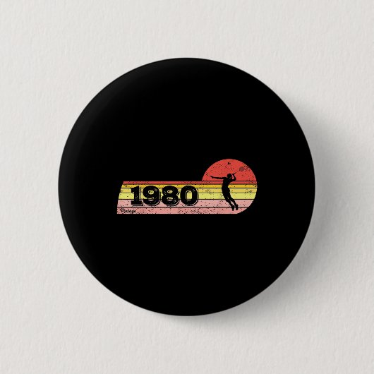 1980年生まれのバドミントン選手 誕生日 ヴィンテージ 女性 缶バッジ (正面)