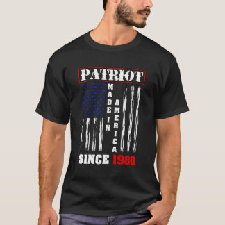1980誇りを持った年のアメリカ人生まれの愛国 Tシャツ