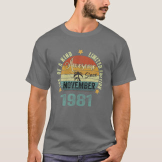 1981年に作られたフローラ42歳42番目の誕生日ギフト Tシャツ