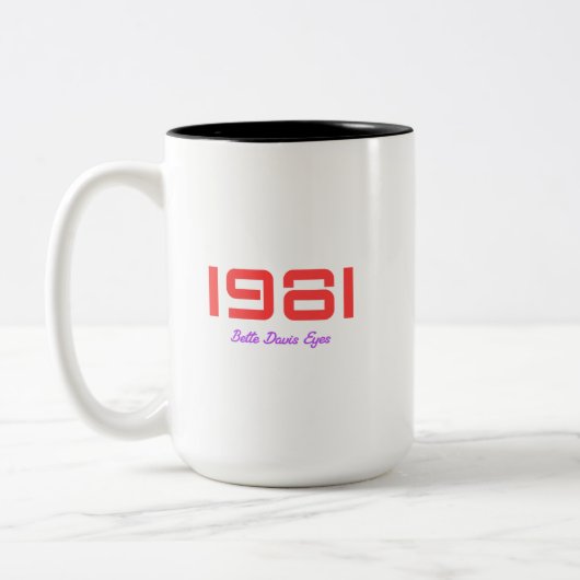 1981年のトップソング ツートーンマグカップ (左)