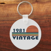 1981生まれ年のヴィンテージ誕生日ギフト キーホルダー (正面)