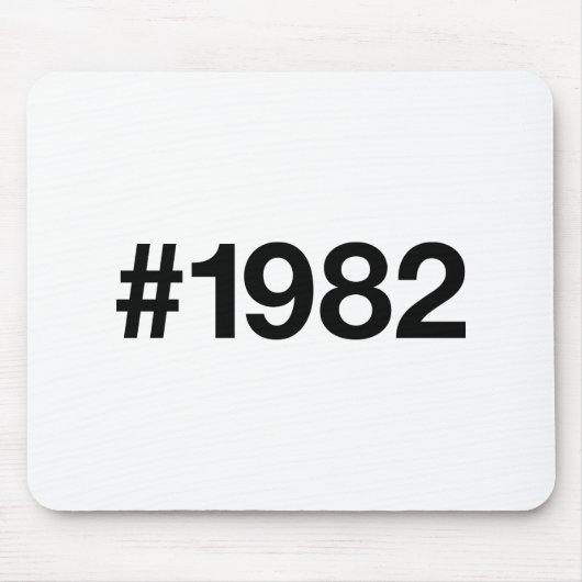 1982ハッシュタグ43誕生日記念日 マウスパッド (正面)