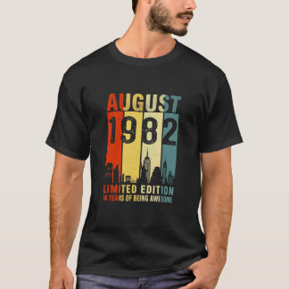 1982威厳がある 40年素晴らし Tシャツ