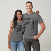 1982年おもしろい40歳40歳生まれ誕生日 Tシャツ (ユニセックス)