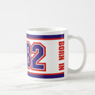 1982年に生まれて下さい コーヒーマグカップ
