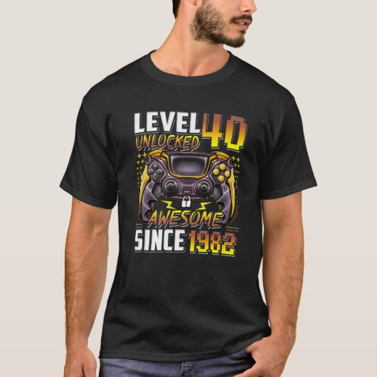 1982年の40歳素晴らしの誕生日以来、レベル40がロック解除されました Tシャツ (正面)