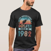 1982年生まれのゴルファー40歳の誕生日ゴルフの贈り物 Tシャツ (正面)