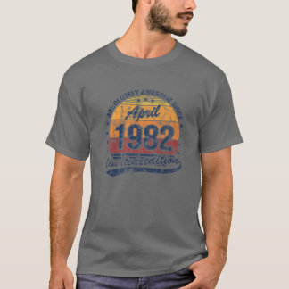 1982年4生まれ月40日生誕祭素晴らし Tシャツ