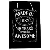 1982年、2022年の40年間素晴らしで作られた ミディアムペーパーバッグ (正面)