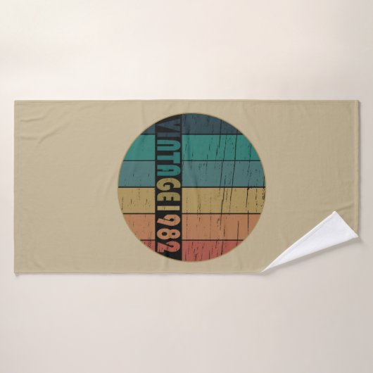 1982生まれ年のヴィンテージ生誕 バスタオル (バスタオル)