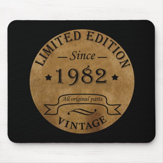 1982生まれ年のヴィンテージ生誕 マウスパッド (正面)