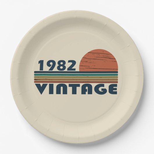1982生まれ年のヴィンテージ誕生日ギフト ペーパープレート (正面)