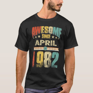 1982素晴らし年4月40歳の誕生日から40歳 Tシャツ