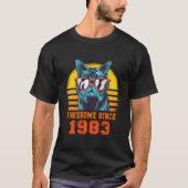 1983年以来のクールな猫 40周年 Tシャツ (正面)