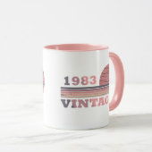 1983年生まれのヴィンテージ誕生日ギフト マグカップ (正面右)