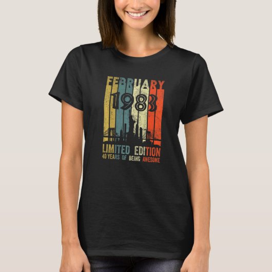 1983生まれ年2月40日 Tシャツ (正面)