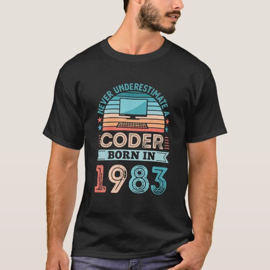 1983生まれ年40th Birthday Programming Giftのコーダ Tシャツ (正面)