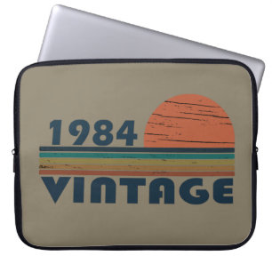 1984生まれ年のヴィンテージ誕生日ギフト ラップトップスリーブ