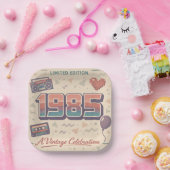 1985年生まれのヴィンテージ紙皿 | レトロな誕生日 ペーパープレート (パーティー)