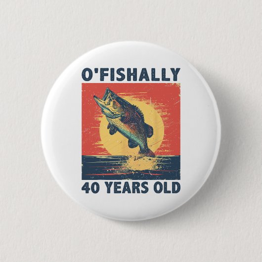 1985年 お誕生日 おめでとう 40歳の釣り人 釣り好き 40代 缶バッジ (正面)