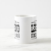 1986年以来の生きている伝説 コーヒーマグカップ (中央)