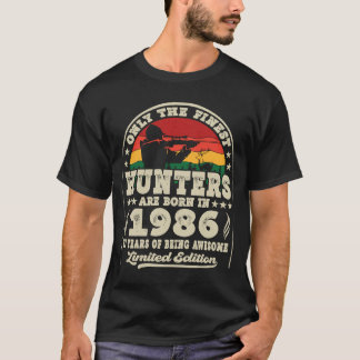 1986素晴らし年の鹿の狩り37位に生まれハンターがいる Tシャツ