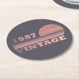 1987生まれ年のヴィンテージ誕生日ピンクと紫 ラウンドペーパーコースター