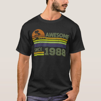 1988年以来34歳の男素晴らし女 Tシャツ