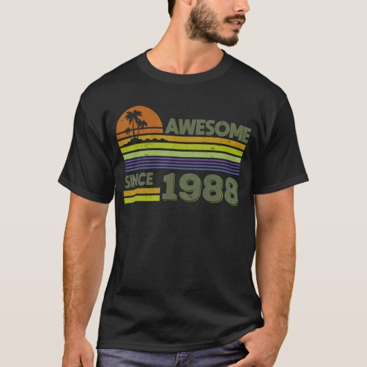 1988年以来34歳の男素晴らし女 Tシャツ (正面)