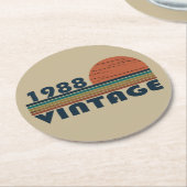 1988生まれ年のヴィンテージ誕生日ギフト ラウンドペーパーコースター (アングル)