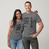 1989おもしろい年33歳の誕生日生まれ。 Tシャツ (ユニセックス)