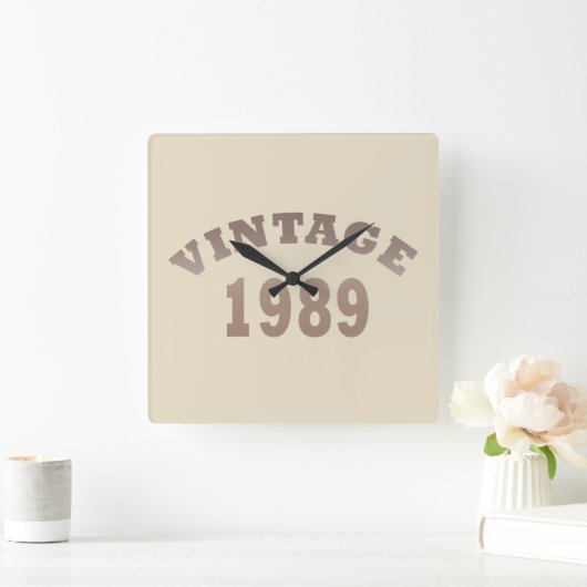1989生まれ年のヴィンテージ誕生日ギフト スクエア壁時計 (ホーム)
