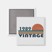 1989生まれ年のヴィンテージ誕生日ギフト マグネット (正面/裏面)