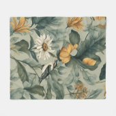 198.花のそばの小さな鳥 フリースブランケット (正面(横))