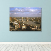 1990年代のタワーブリッジ キャンバスプリント (インサイチュ (ウッドフロア))