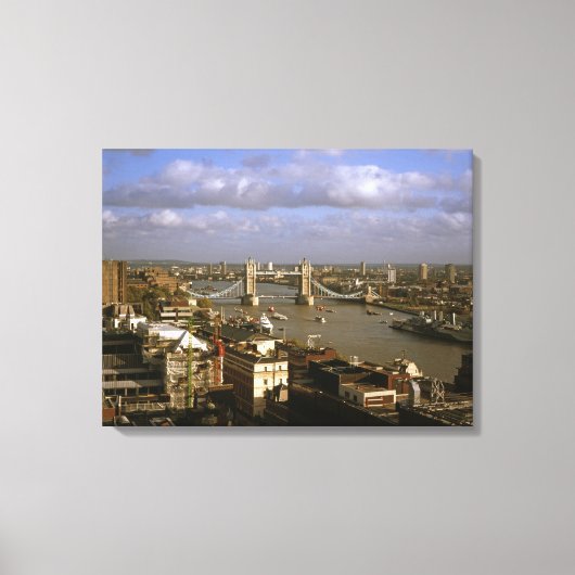 1990年代のタワーブリッジ キャンバスプリント (正面)