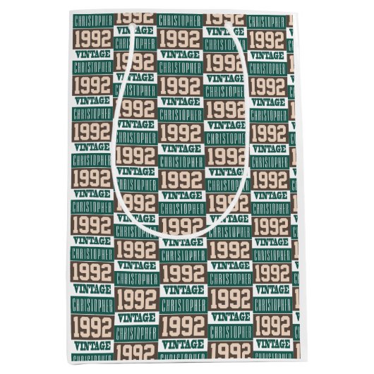 1992生まれ年にクリスチャンの名前を持つ ミディアムペーパーバッグ (正面)