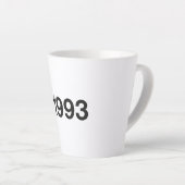 1993ハッシュタグ32誕生日記念日 カフェラテマグ (右アングル)